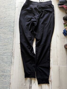 Lululemon Men's small Black Jogger Pants - Comfortable Everyday Wear